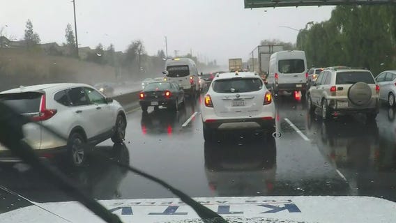 Major traffic delays on NB 101 Freeway near Calabasas after big rig crash, rain