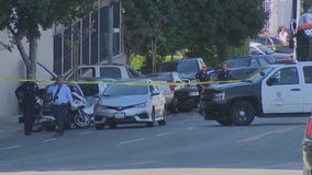 Officer hurt in police shooting in Westlake area