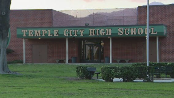 Students scramble to get ready for prom after school messes up date