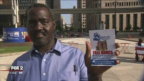 Hundreds line up downtown on 4th of July, lured in by 'free homes' event