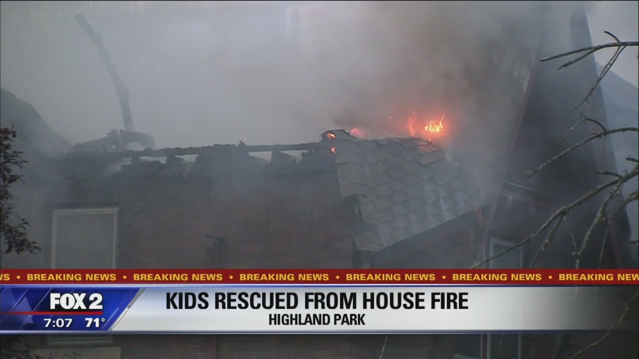 6 people escape early morning house fire in Highland Park