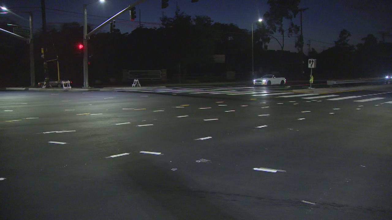 Poorly painted traffic lanes at Ladera Heights intersection invite crashes