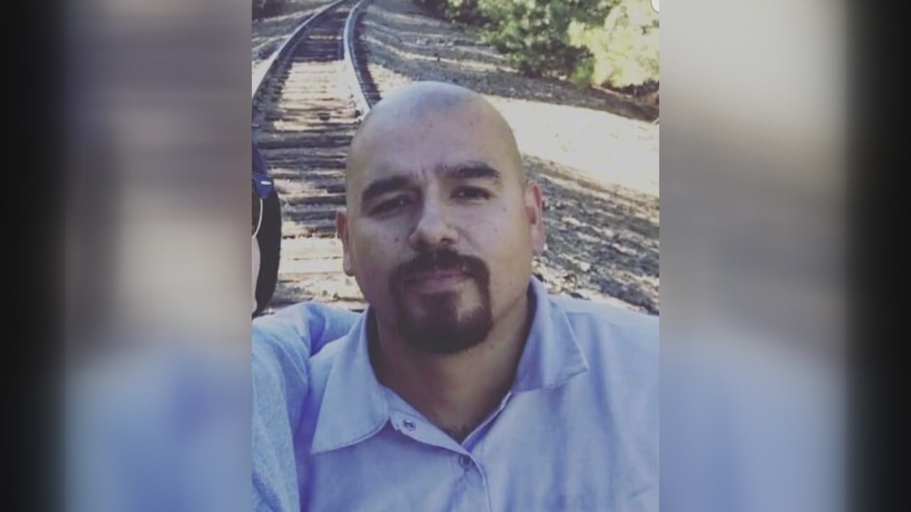 Sheriff's deputies shoot and kill knife-wielding man in Whittier