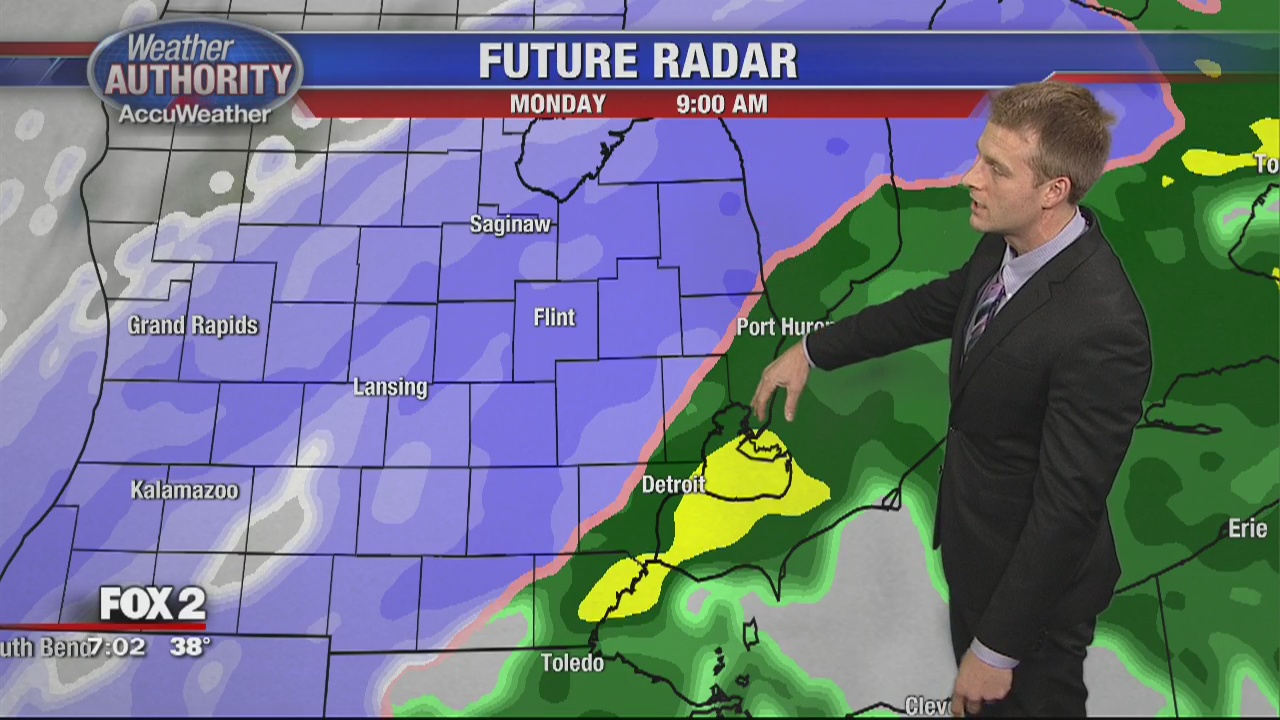 Inches of snow expected around southest Michigan Monday