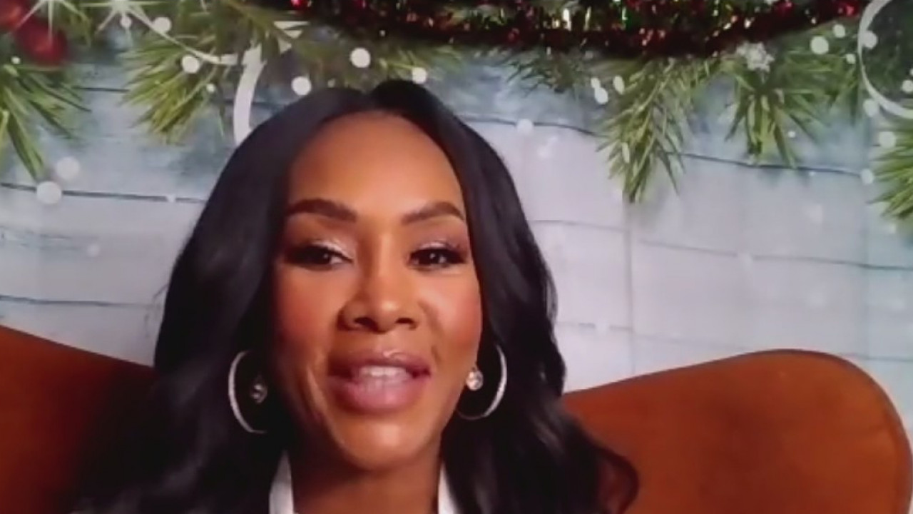 Vivica A. Fox talks upcoming holiday movie "A Christmas For Mary"