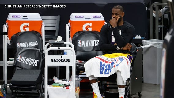 Lakers looking to keep season alive Game 6 vs. Suns