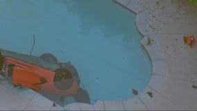 Car plunges into Chino pool