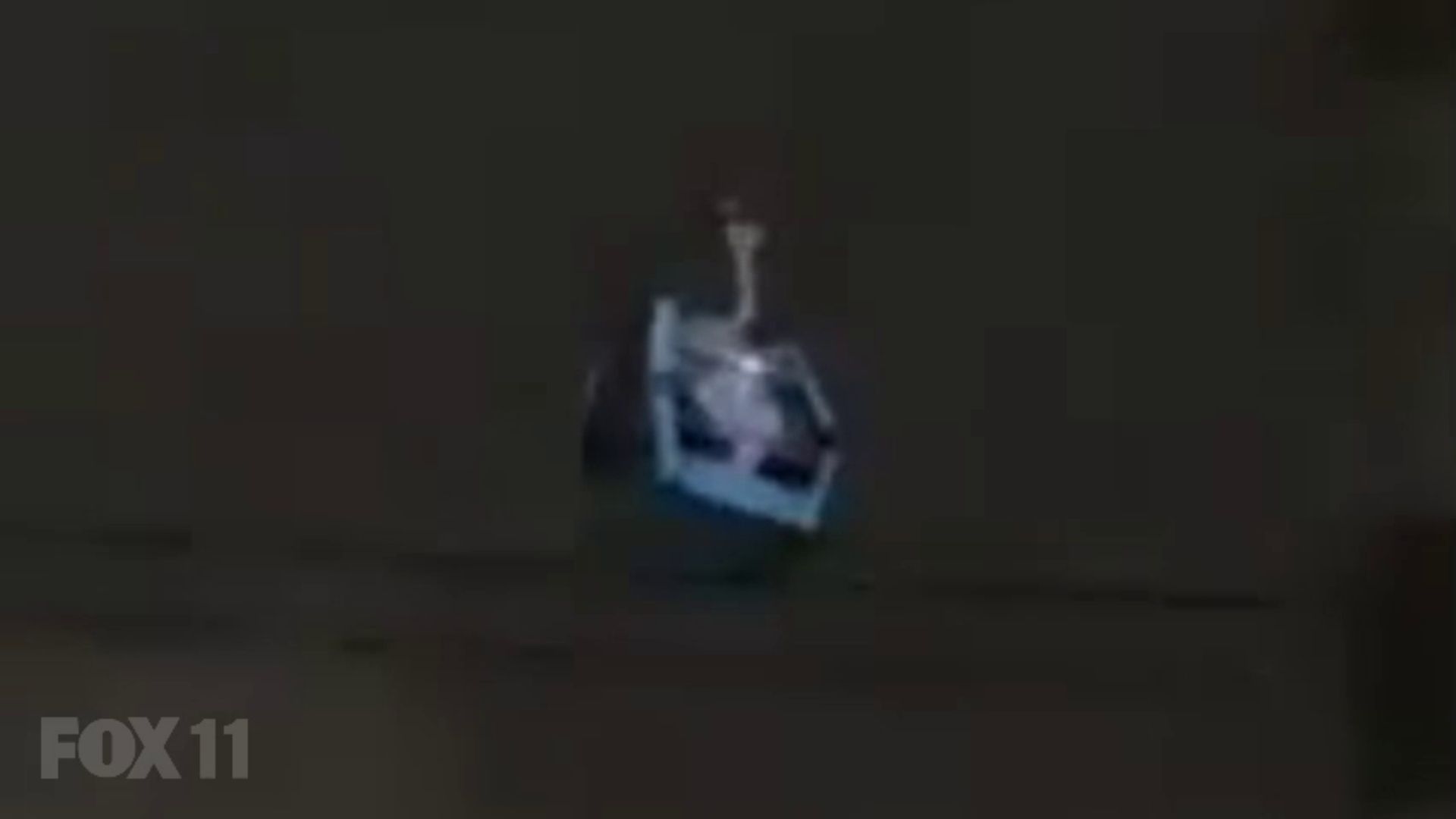 Mexico Earthquake: Cable car sways back and forth