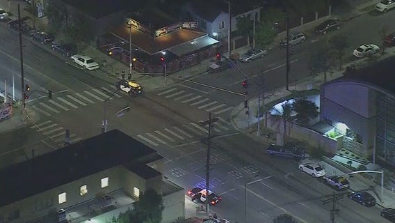 Officer shot in South Los Angeles