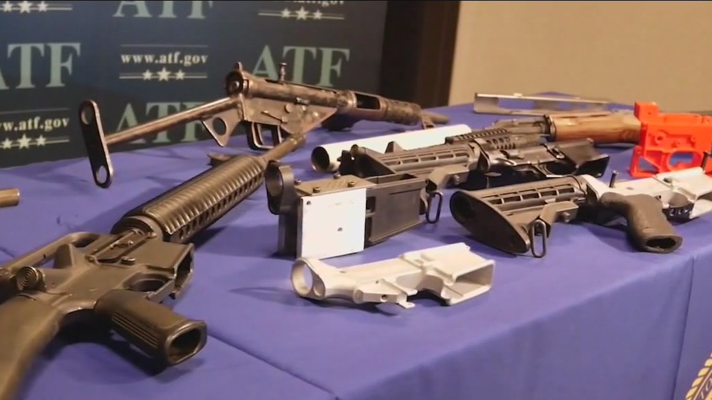 'Ghost guns' banned by Los Angeles City Council