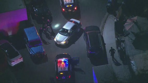 Police Chase: Driver smashes into LAPD cruisers multiple times trying to escape neighborhood