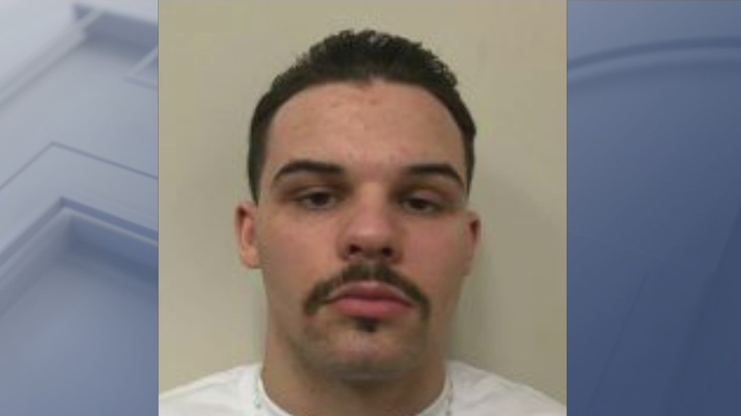 OC DA warns of 'Extremely Dangerous and Violent Criminal' on the loose