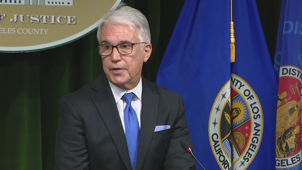 DA Gasc?n addresses case of slain El Monte Police officers