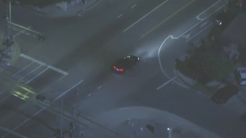 Car Chase: LASD in pursuit of possible robbery suspect in LA County
