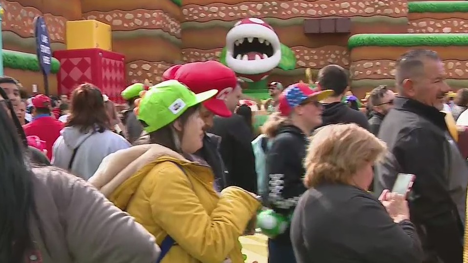 Super Nintendo World opens at Universal Studios Hollywood