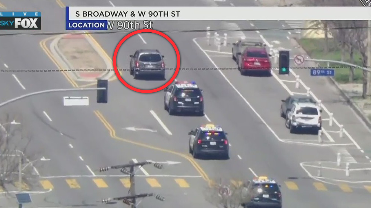 Police chase: More than half a dozen police cruisers in pursuit of attempted murder suspect