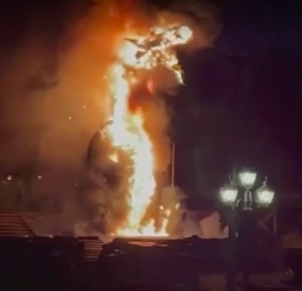 Disney suspends fire effects worldwide after fire during Disneyland Fantasmic show