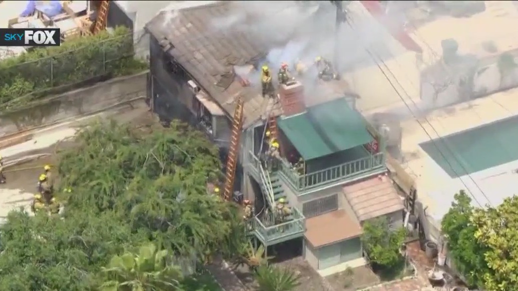 Body found in burning car in Los Feliz
