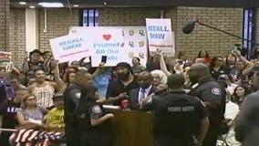 Tony Thurmond kicked out, 'verbally attacked' at school board meeting