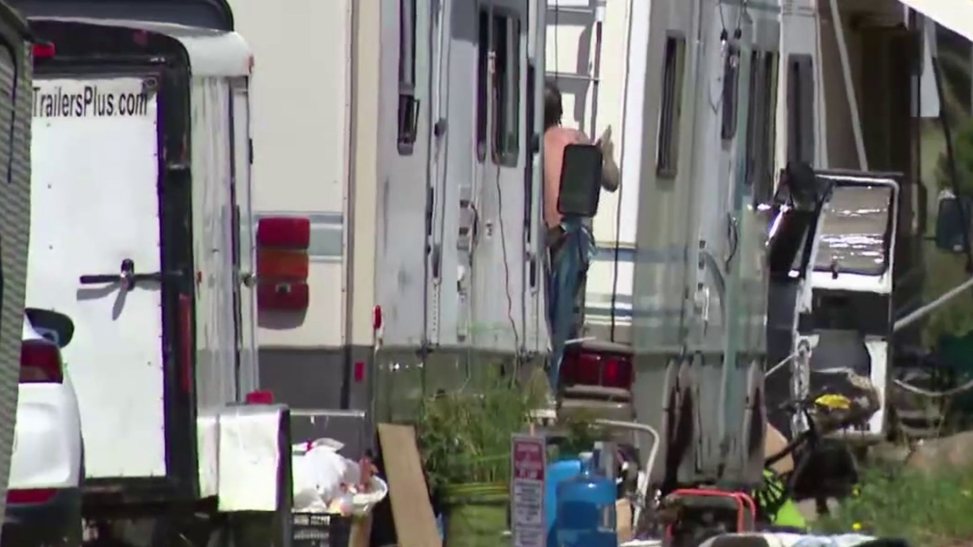 Playa Vista RV encampment gets Traci Park's attention