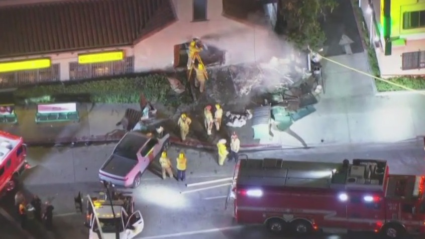 Truck plows into Hollywood pizza restaurant