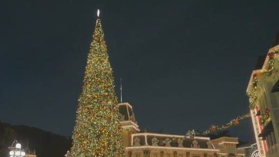 2023 holidays at Disneyland Resort