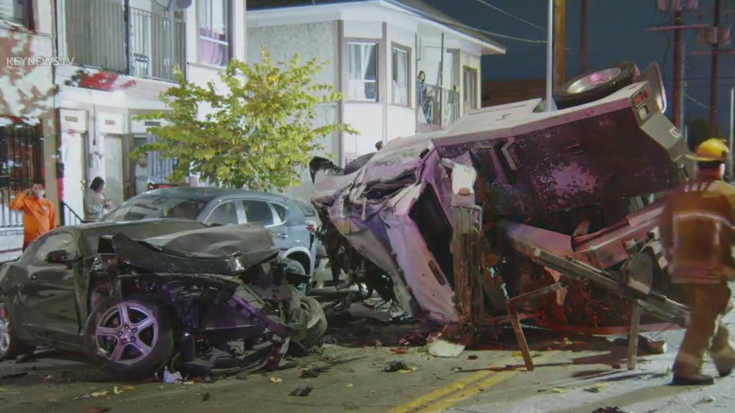 Tow truck crashes into multiple cars