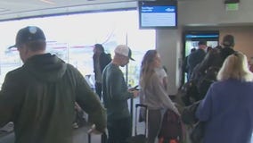 Passengers pack LAX ahead of Thanksgiving