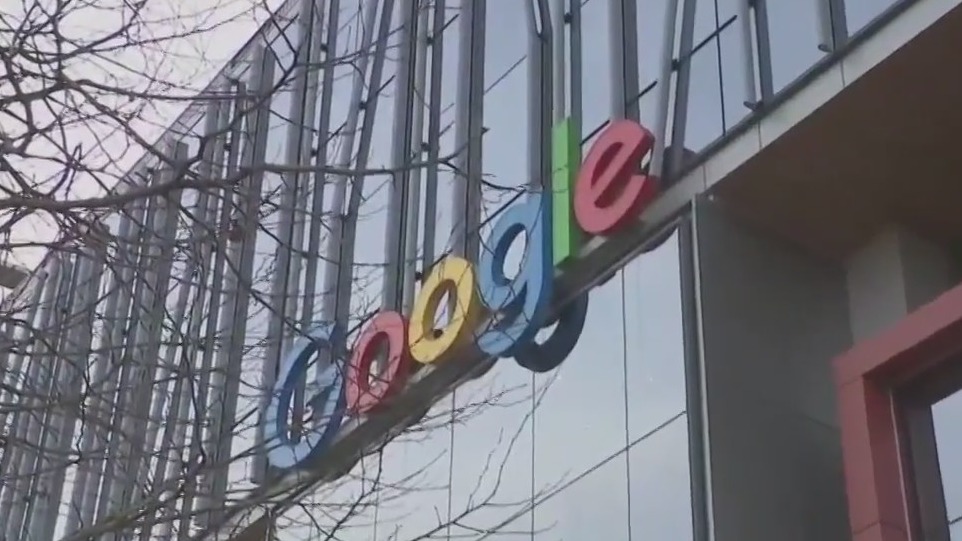 Google works to ban ads tracking you online