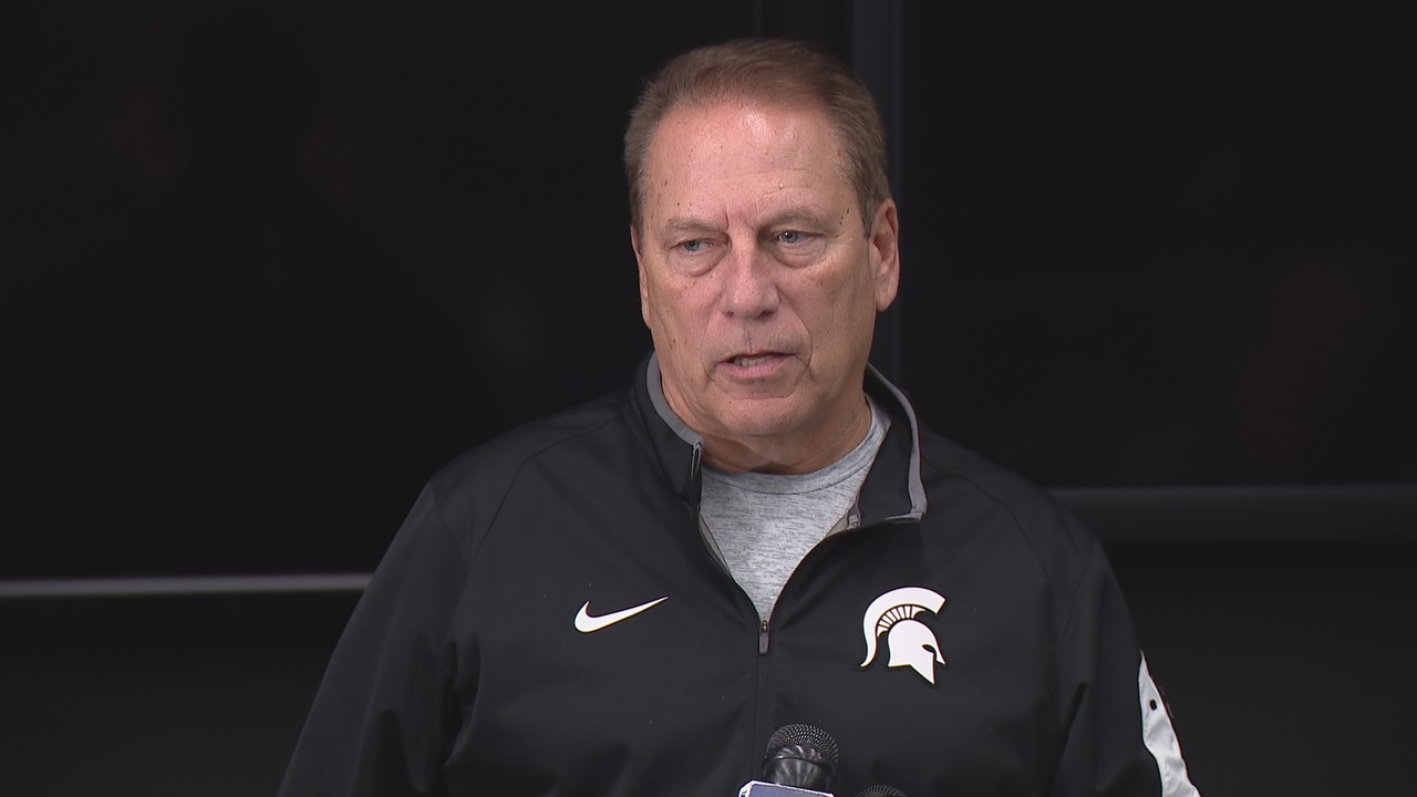 Izzo "We got a good basketball team. It could be a great basketball team" and more at first press conference of season