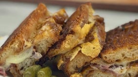 'The Bear's' Jeremy Allen White trained here