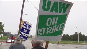 Let it Rip: GM, UAW stalemate continues as workers vow to wait