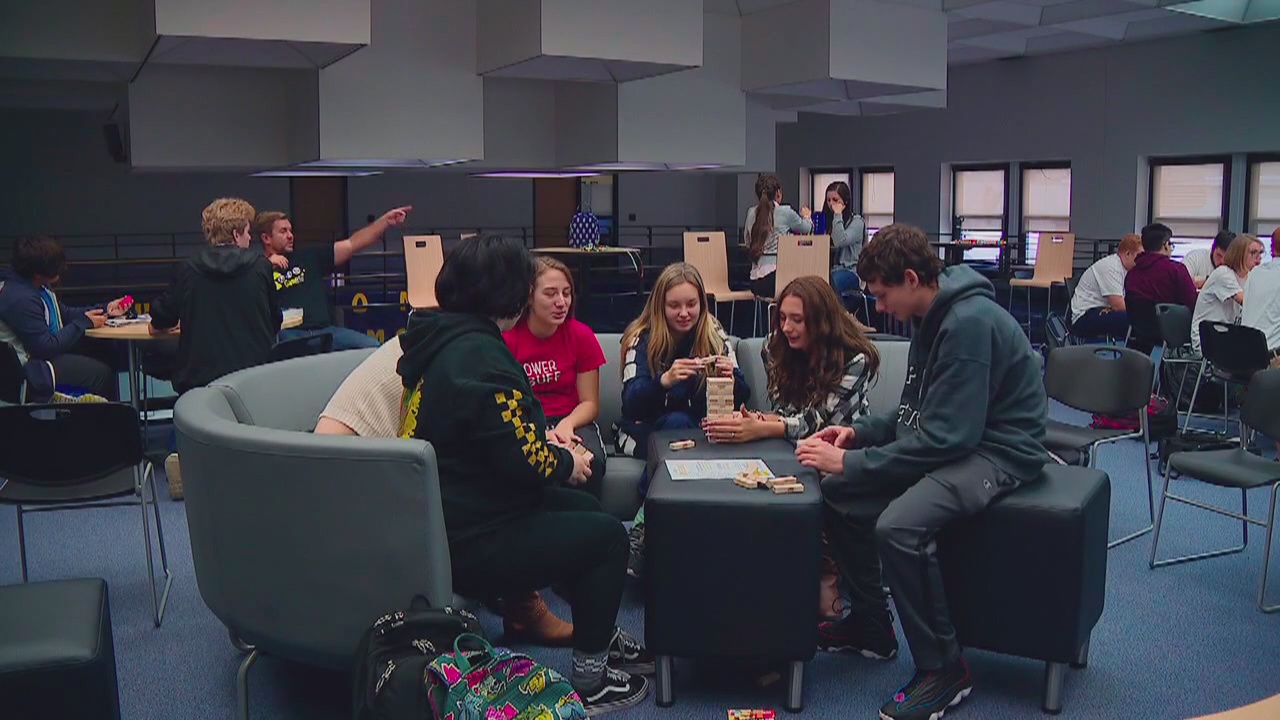 How social media affects the mental health of teens