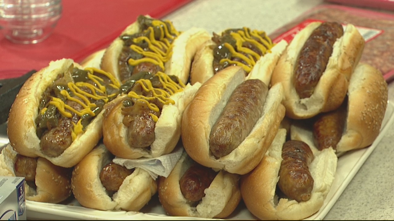 Nick Perrone of Rinaldi Sausage prepares Sausage Cacciatore