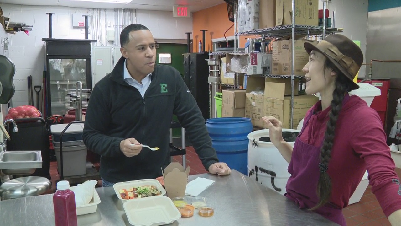 Nosh with Josh at Flamingo to Go