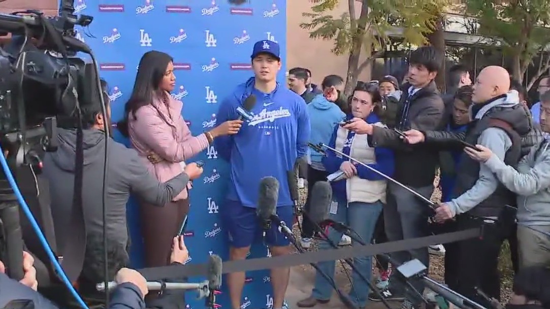 'Ohtanimania' arrives in Spring Training