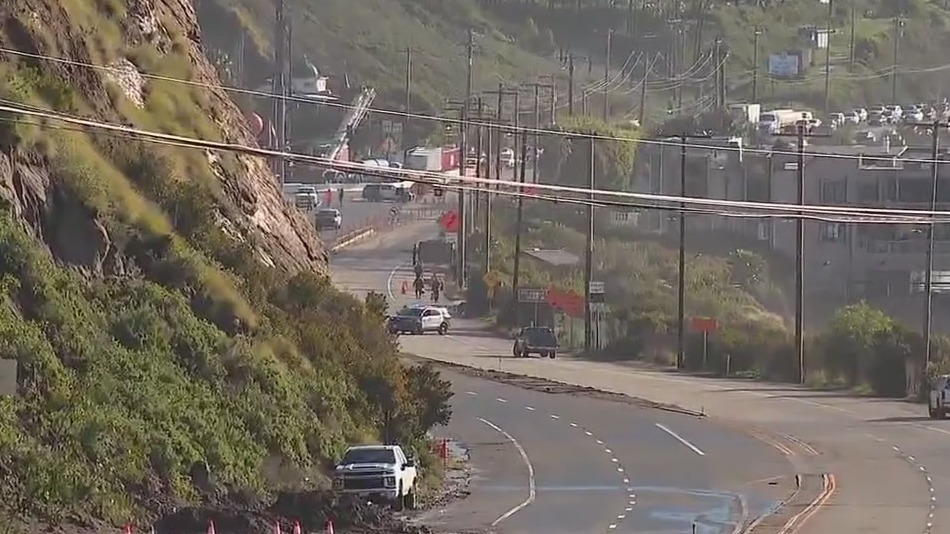 Roadway debris shuts down section of PCH