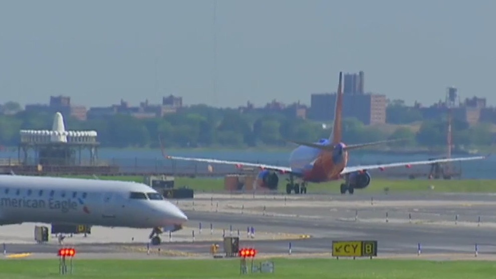 Airlines made $33B off luggage fees in 2023: report