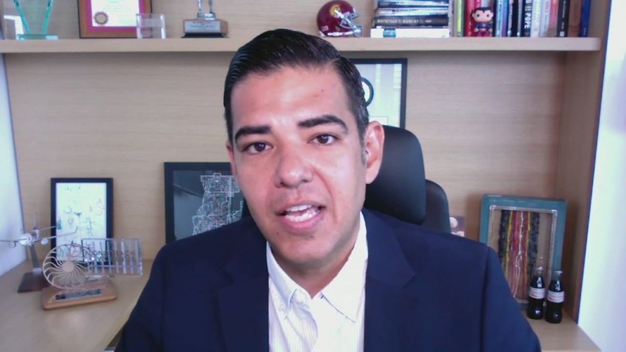 Long Beach mayor discusses how COVID-19 is affecting his family