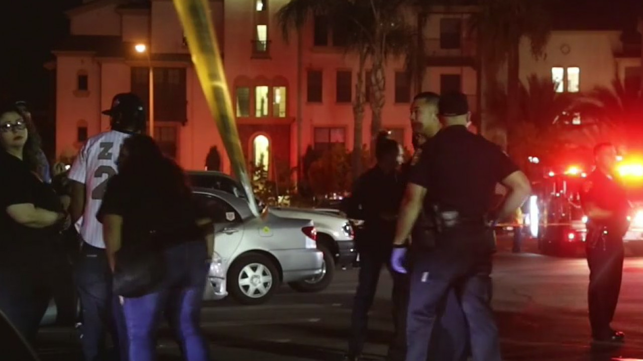 Riverside bar fight ends with 2 shot, 1 dead | FOX 11 Los Angeles