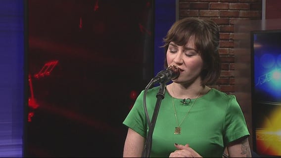 Rochester Hills singer Olivia Dear performs new single 'Better'