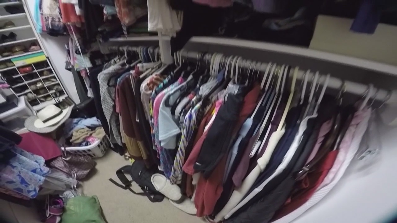 Maurielle gets tips on cleaning out her closet