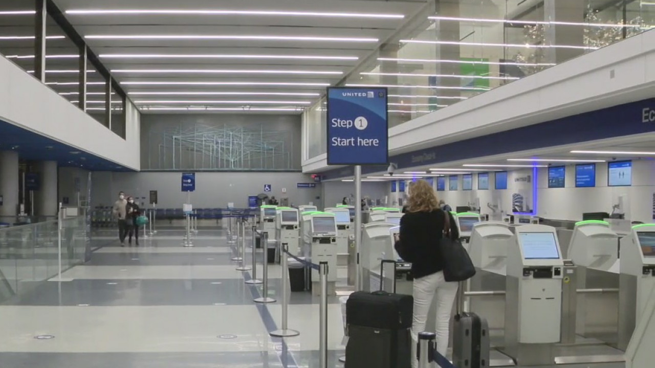 Pre-Thanksgiving travel much smoother compared to previous years