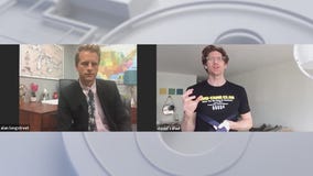 The 2 minute posture fix with Yoga Dan