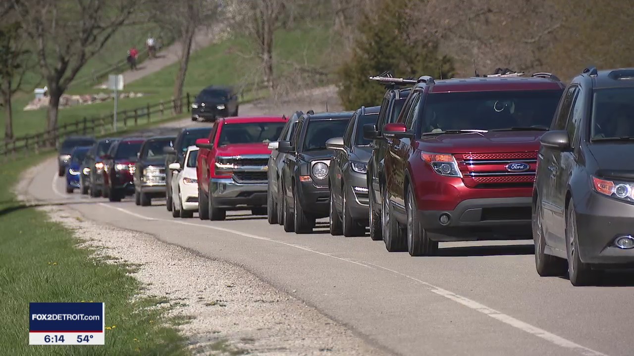 Oakland County doctor concerned by amount of public venturing beyond houses