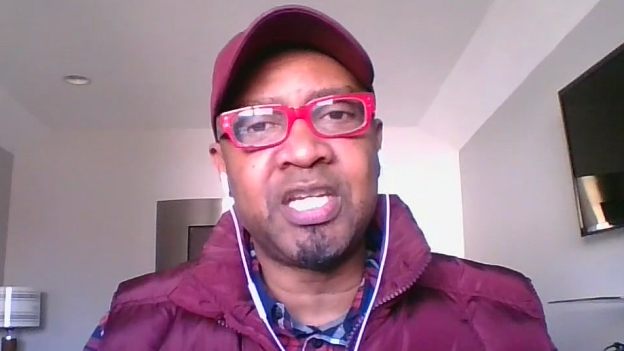 Resmaa Menakem discusses healing racialized trauma