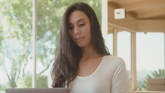 LA woman creates online business to help give to those in need