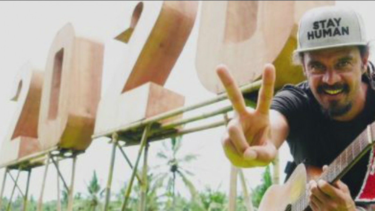 Soulrocker Michael Franti takes on 2020 with a virtual New Year's Eve Concert from Bali & the Burning of the 2020 sculpture