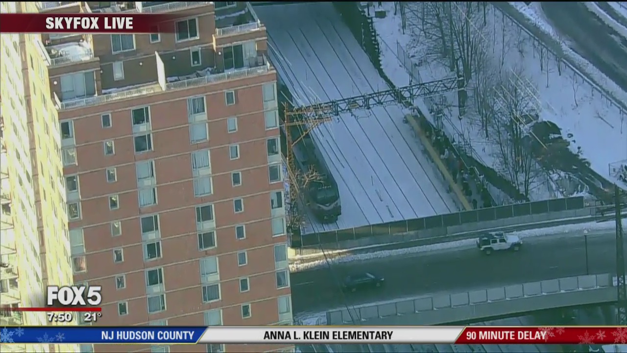 Passengers stuck 5 hours in Bronx on Amtrak train