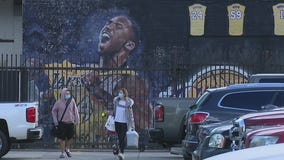 Fans flock to Kobe Bryant murals across Southern California